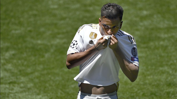 "Реал" купил 18-летнего футболиста за внушительные 45 миллионов евро