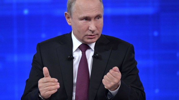 «Откуда берутся кретины?»: известный журналист потроллил прямую линию Путина