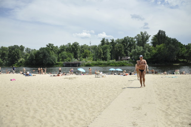 В Киеве проверили коммунальные пляжи