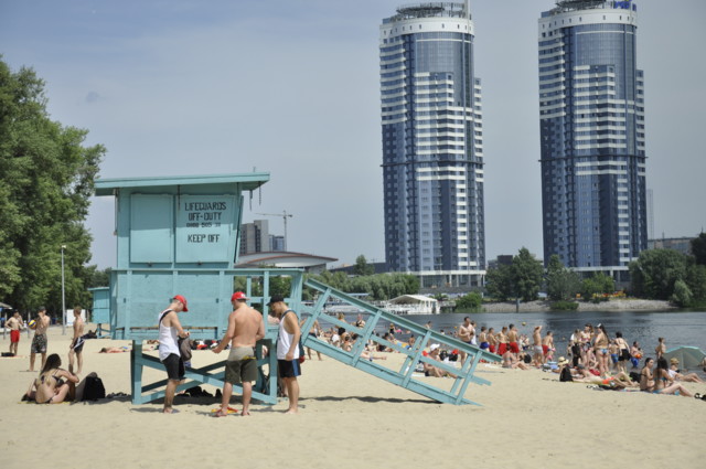 В Киеве проверили коммунальные пляжи