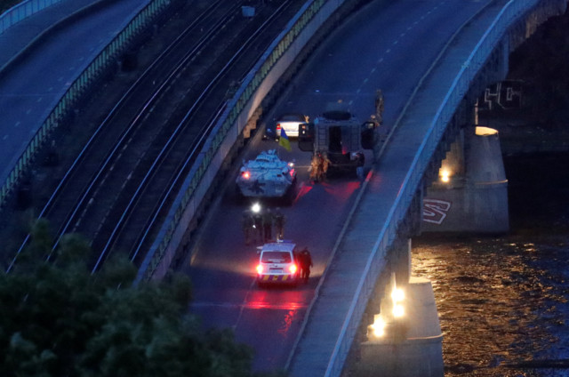 Спецоперация по задержанию террориста, грозившего взорвать киевский мост. Фото