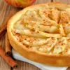 Яблочный пирог с медом и лимоном