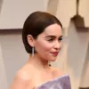 Эмилия Кларк на красной дорожке "Оскара 2019"