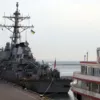 Эсминец ВМС США "Дональд Кук"