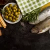 Рыба с оливками