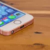 Apple зупинила виробництво класичного iPhone SE