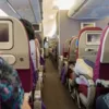Женщина нашла на своем кресле в самолете чужое белье