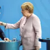 Зустріч в Берліні. Багато західних ЗМІ зазначили, що канцлер Німеччини "тремтіла і погойдувалася"