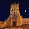 Луцкий замок ночью