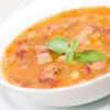 Для Близнюків – довгограйний гороховий суп з беконом