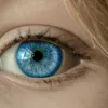 Коронавірус зберігається на слизових оболонках очей