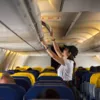 Самолет совершил экстренную посадку из-за шутки пассажира