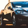 Новый владелец Tesla Model S лишился премиальных функций