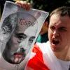 Лукашенко уже целый год продолжает репрессии против своего же народа
