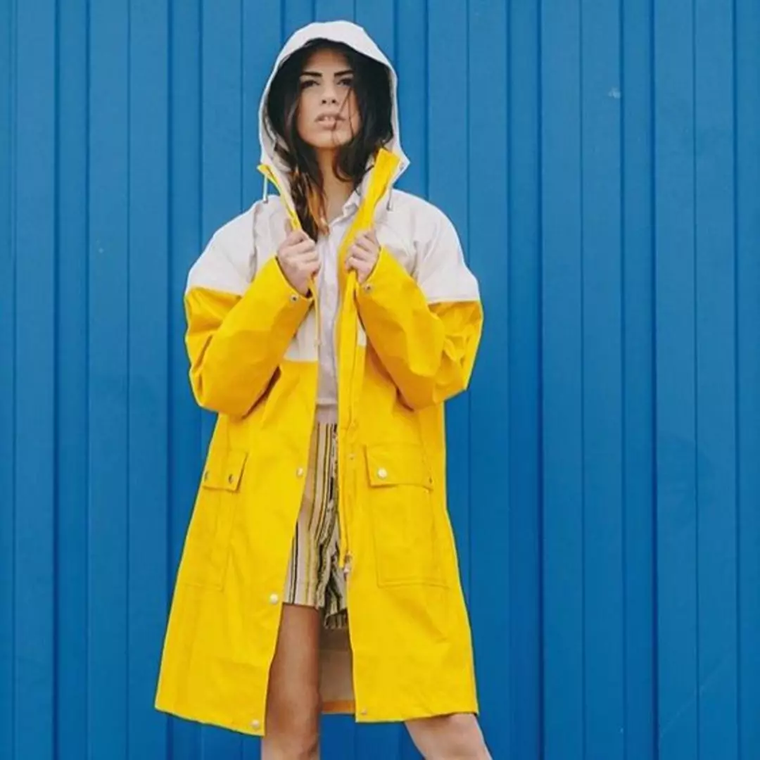 Yellow Raincoat плащ