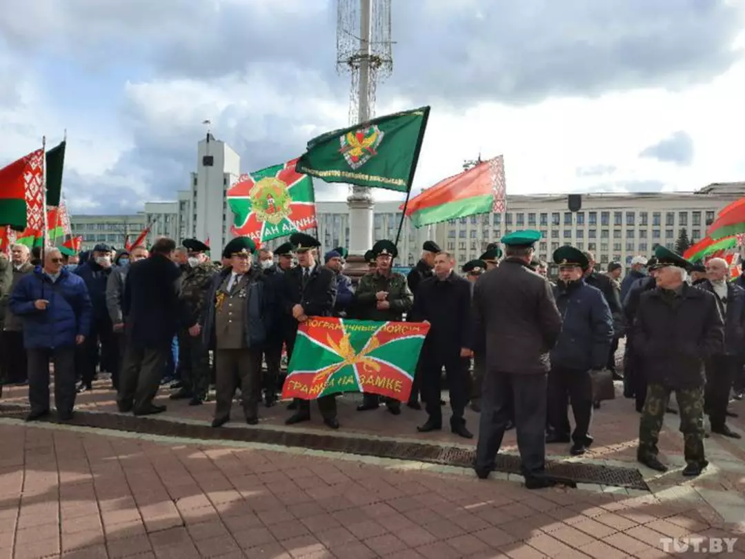 Новост беларуси. Провластный митинг в Беларуси с иконой.