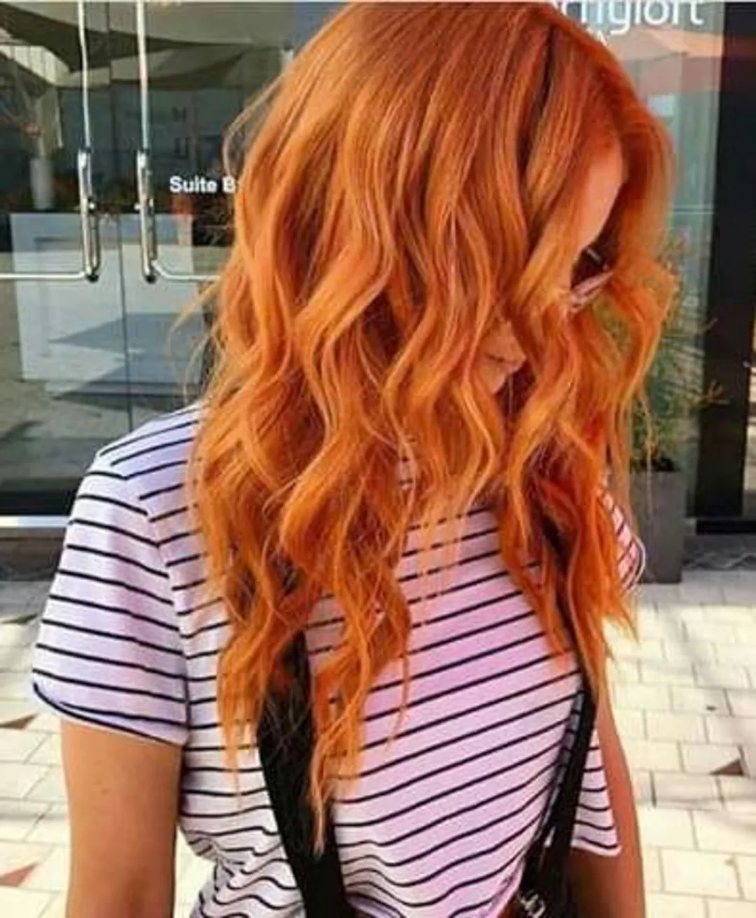 Черно оранжевые волосы. Окрашивание волос в рыжий цвет. Рыжик волосы окрашиванин. Рыжие волосы крашенные.