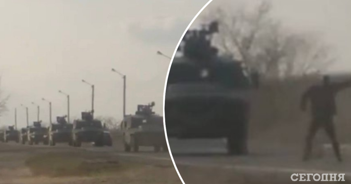 Колонны остановились. Китаец остановил колонну танков. Мужчина остановивший колонну танков. Украинцы бросаются под танки. Украинцы останавливают танки.