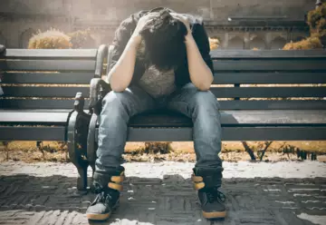 Осенняя депрессия: симптомы и как с ней бороться