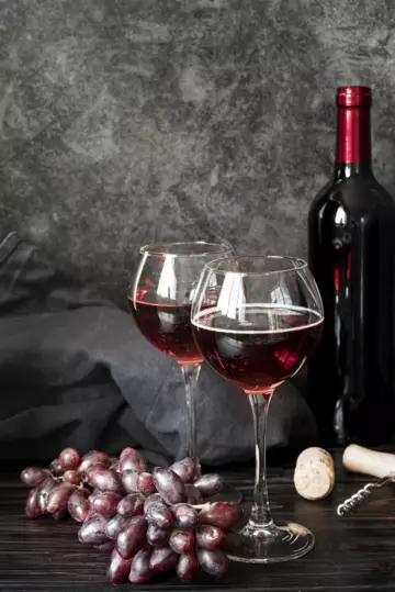 Тельцы предпочитают классику, их коктейли должны быть на основе красного вина