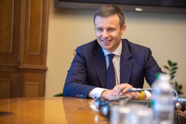 "Критическую стадию кризиса мы прошли": интервью с министром финансов Сергеем Марченко