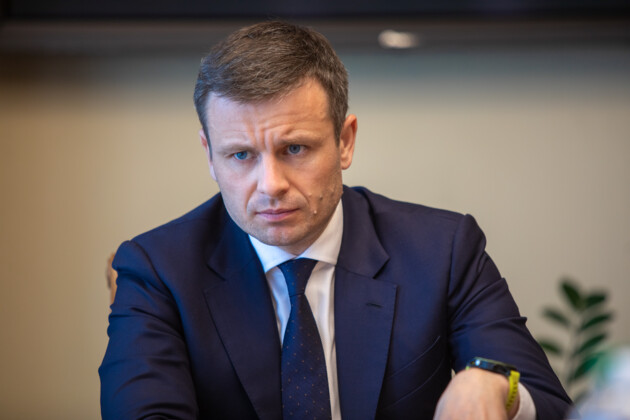 	"Критическую стадию кризиса мы прошли": интервью с министром финансов Сергеем Марченко