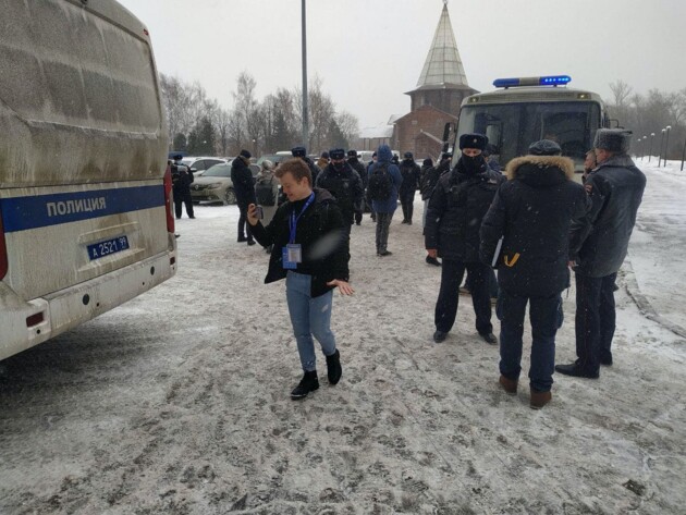 Задержания в России: в Москве полиция сорвала форум муниципальных депутатов (фото, видео)