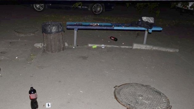В Киеве избили спецназовца за просьбу не шуметь: полицейский ранил нападавшего