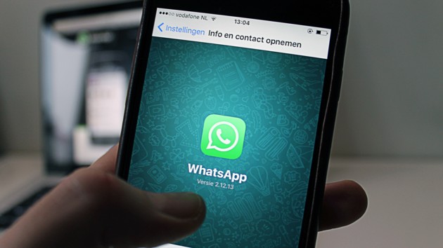 Израильтяне через WhatsApp следили за официальными лицами 20 стран 