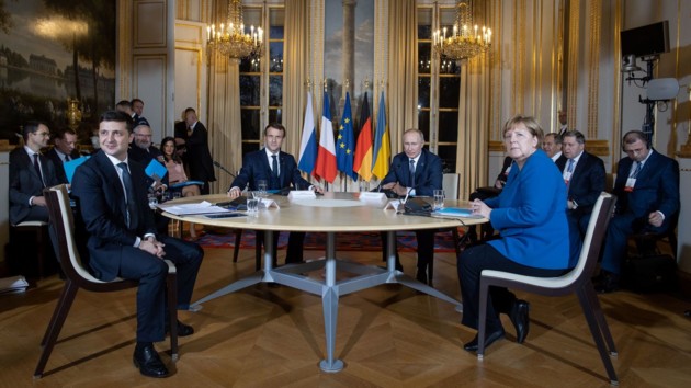 Никто на коленях не стоял: Зеленский оценил «нормандский саммит» в Париже