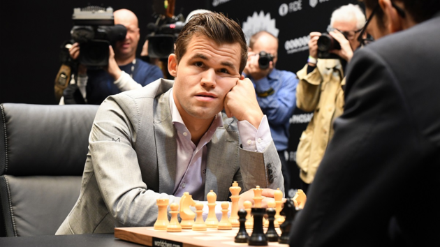 Сенсация в Сети: шахматный король Карлсен проиграл в финале 16-летнему иранцу