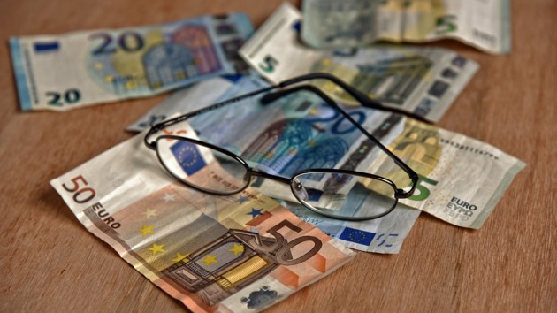 Зарплати для топ-чиновників: яка сума вважається гідною в Європі, фото-1