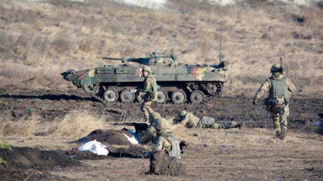 Боевики утихли, но без потерь не обошлось: как прошли сутки на Донбассе