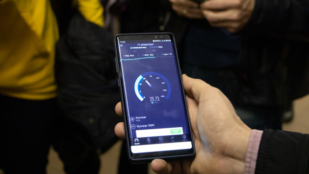 SMS и селфи с геолокацией: жительница Тернополя рассказала, как контролируют приезжих