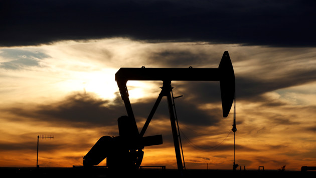 Не все страны могут легко остановить добычу нефти: названы причины