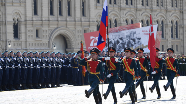 В Москве проходит парад Победы: кто приехал "поздравить" Путина