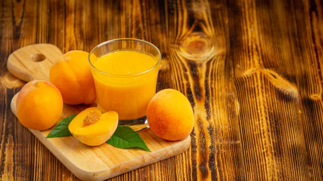 Немного терпкий персиковый сок - это своенравные Овны