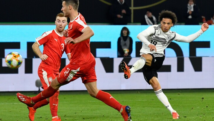 Сборная Германии сыграла вничью с Сербией | Фото: AFP