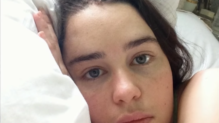 Эмилия Кларк после операции | Фото: YouTube