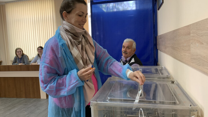 Выборы президента в Одессе: как голосуют в роддоме | Фото: Думская