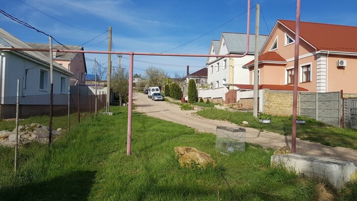 Оккупанты в Крыму провели обыски в доме крымскотатарского активиста | Фото: Facebook