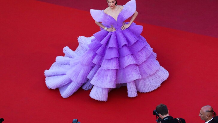 Актриса Шріріта Дженсен в дивовижній сукні Michael Cinco | Фото: AFP