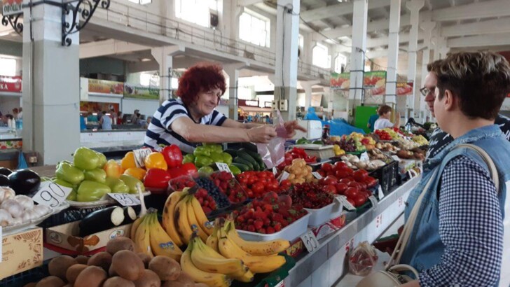 Продукты на рынке в курортном Бердянске | Фото: ПроБердянск