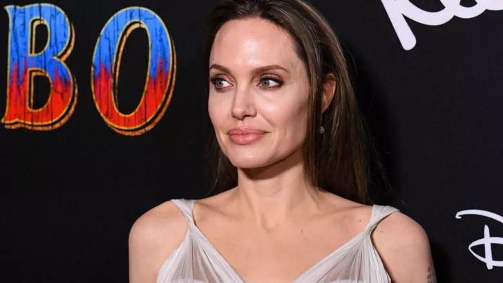 Анджелина Джоли решила заняться своей личной жизнью