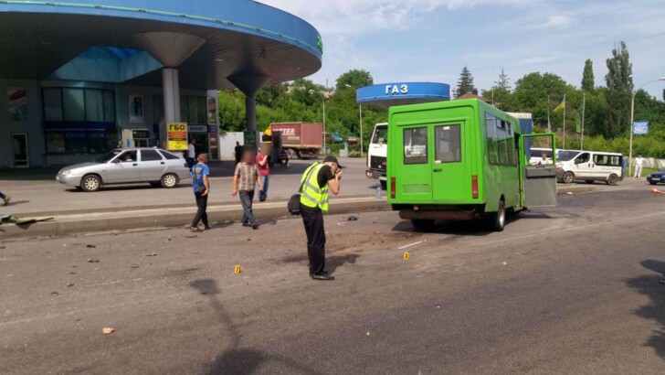 ДТП с грузовиком и маршруткой в Харькове | Фото: Нацполиция