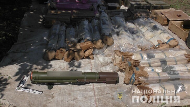 В Ровенской области разоблачили крупнейший арсенал боеприпасов | Фото: Нацполиция