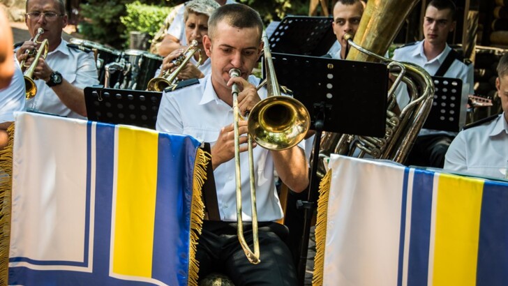 День ВМС Украины в Мариуполе. Фото: Минобороны Украины