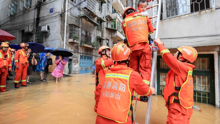 Фото: AFP, REUTERS/Yang Huafeng