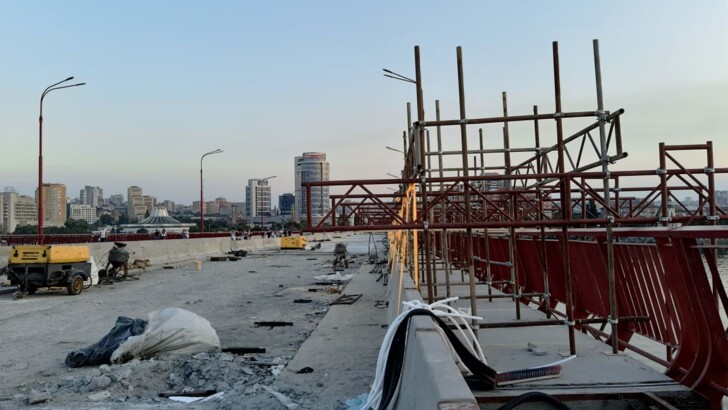 В Днепре идет активная реконструкция Нового моста | Фото: М. Журавель, Сегодня