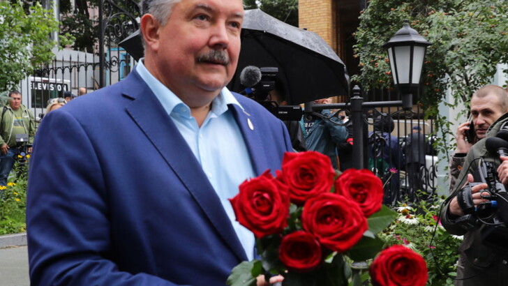 Похороны Вилли Токарева в Москве | Фото: Getty Images